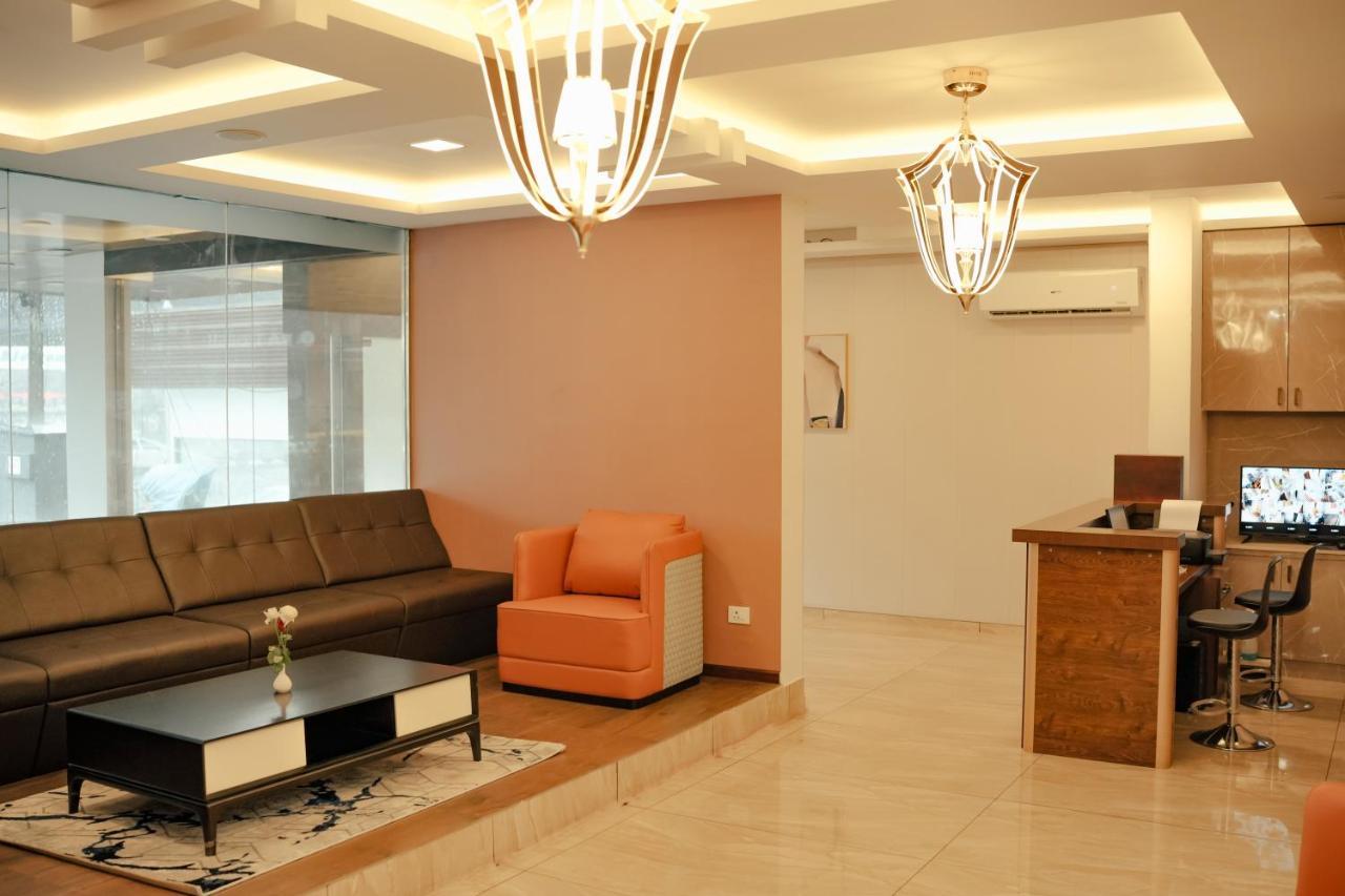 Hotel Esquina Residency Kochi Exterior foto