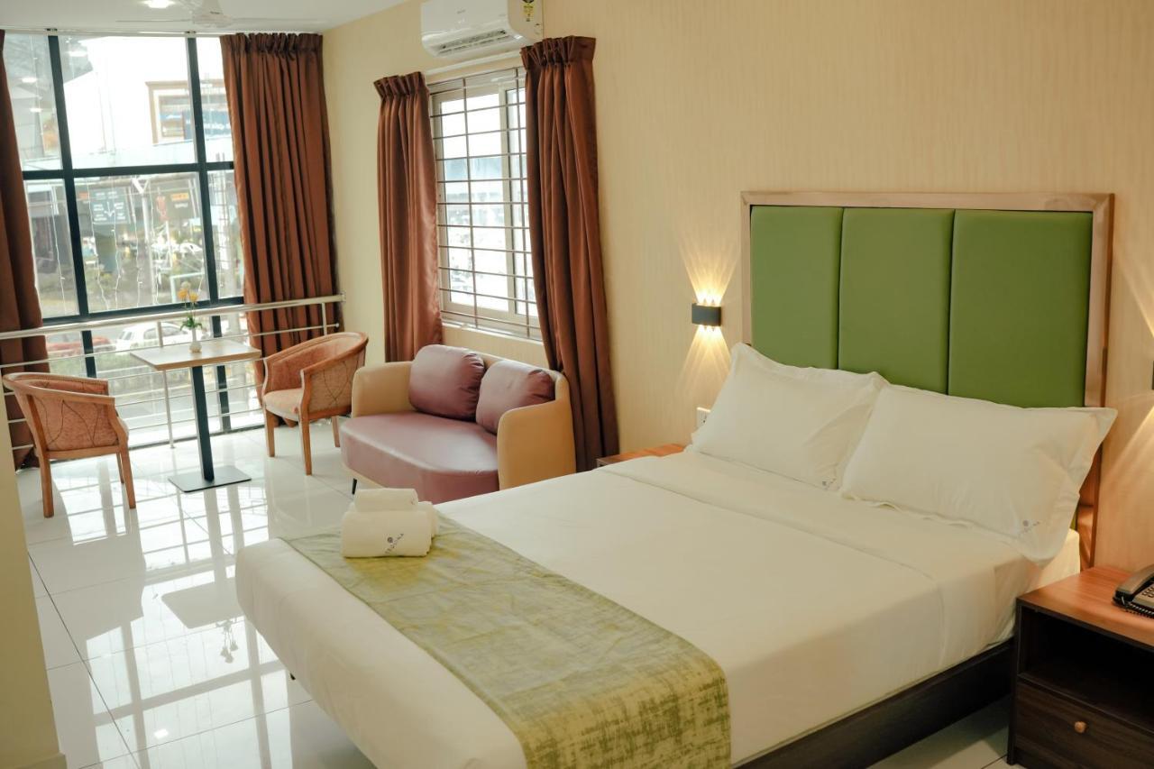 Hotel Esquina Residency Kochi Exterior foto